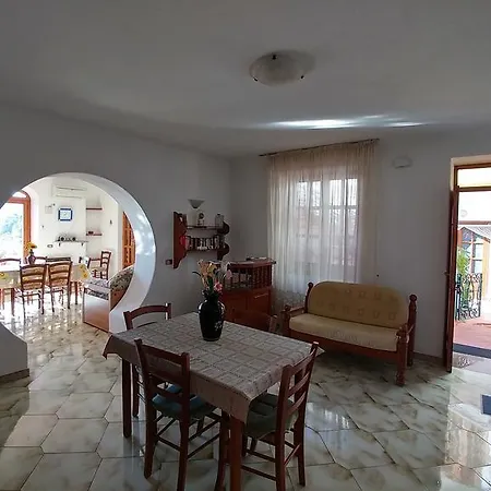 Apartment La Favola